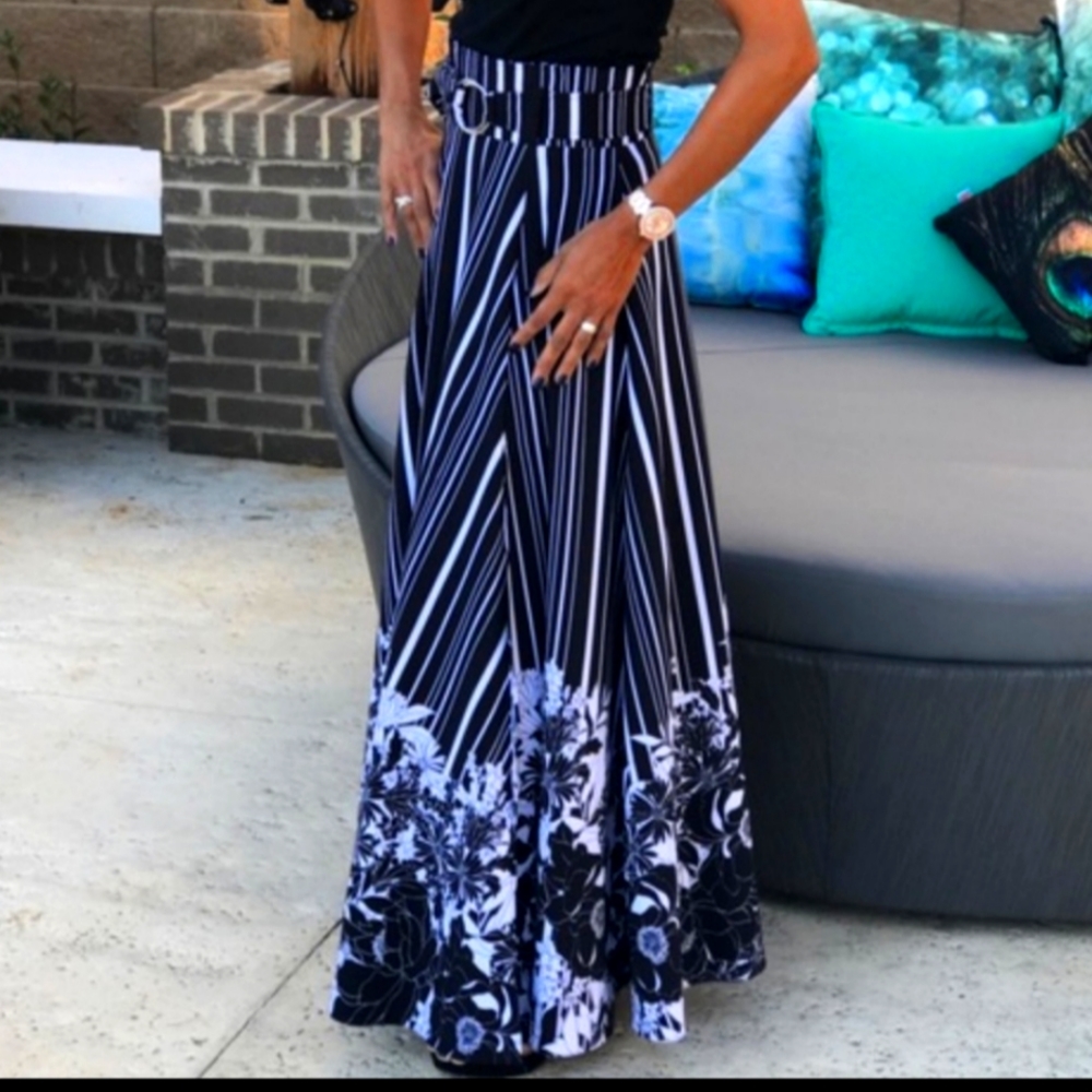 New York and Company black and white Maxi Skirt